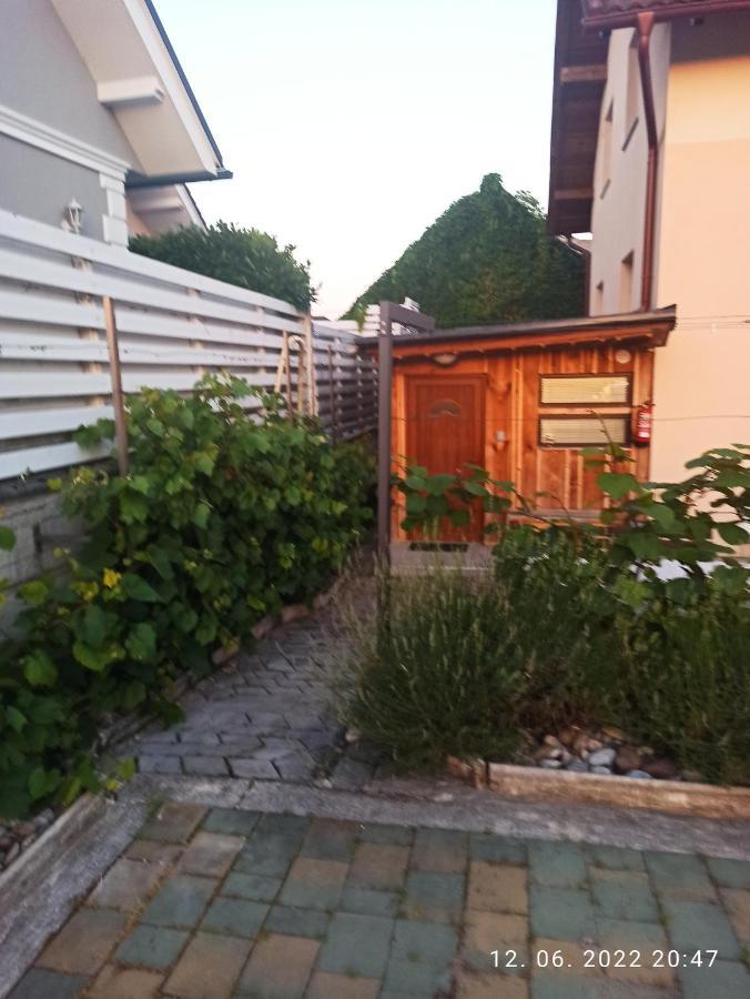 Vagon - Studio - Near Btc, Ljubljana Lägenhet Exteriör bild